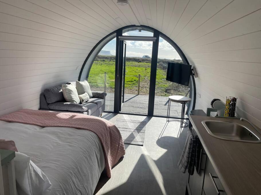Gaoth Na Mara Pod Apartman Doolin Kültér fotó